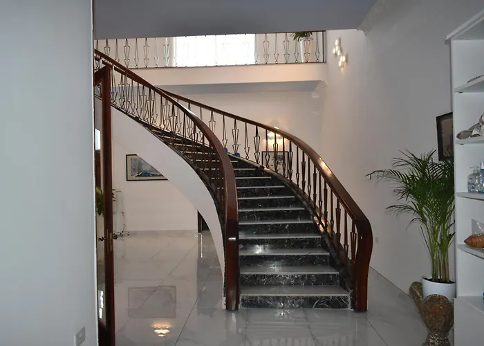 Secret - Lily Tarxien