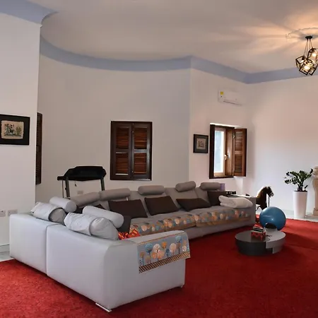 Secret - Lily Séjour chez l'habitant