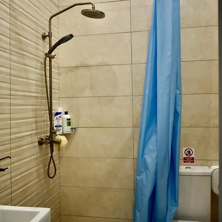 Secret - Lily Séjour chez l'habitant