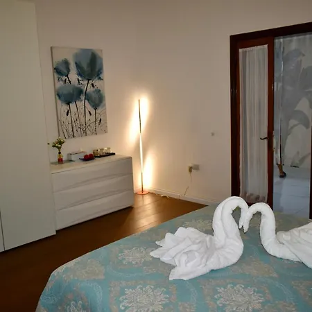 Privatunterkunft Secret - Lily *