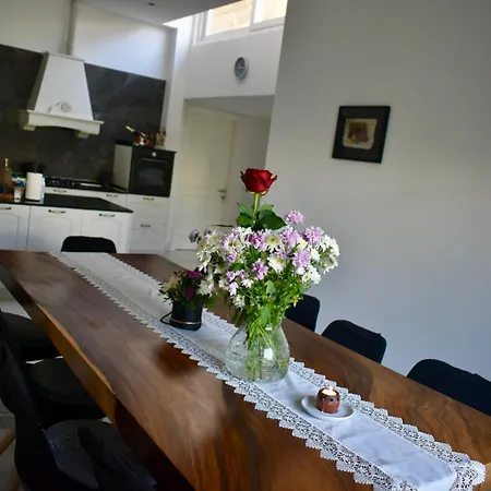 Séjour chez l'habitant Secret - Lily *