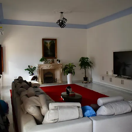 Séjour chez l'habitant Secret - Lily Tarxien