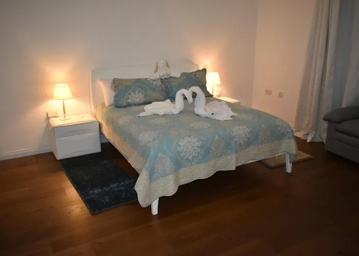 Secret - Lily Homestay Tarxien