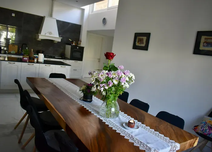 Homestay Secret - Lily *