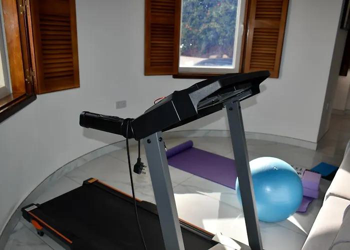 Homestay Secret - Lily